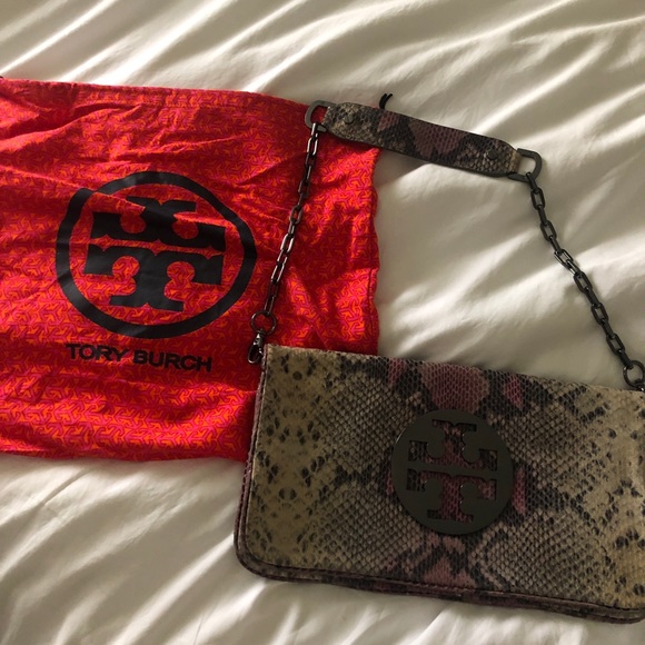 Tory Burch wristlet✨ - Picture 1 of 5